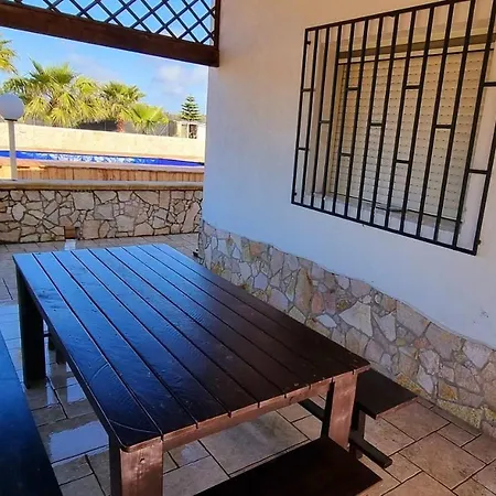 Willa Marchese With Private Pool